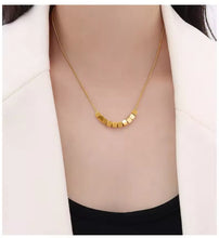 Load image into Gallery viewer, CARRIE LUXE NECKLACE
