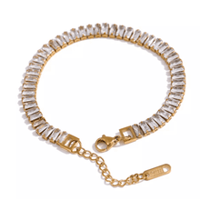 Load image into Gallery viewer, TAYLOR DIAMANTÉ LUXE BRACELET
