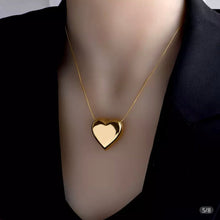 Load image into Gallery viewer, BUBBLE HEART LUXE NECKLACE
